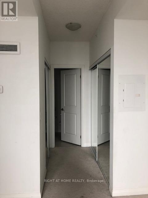 602 - 75 Eglinton Avenue W, Mississauga, Ontario  L5R 0E4 - Photo 7 - W12917696