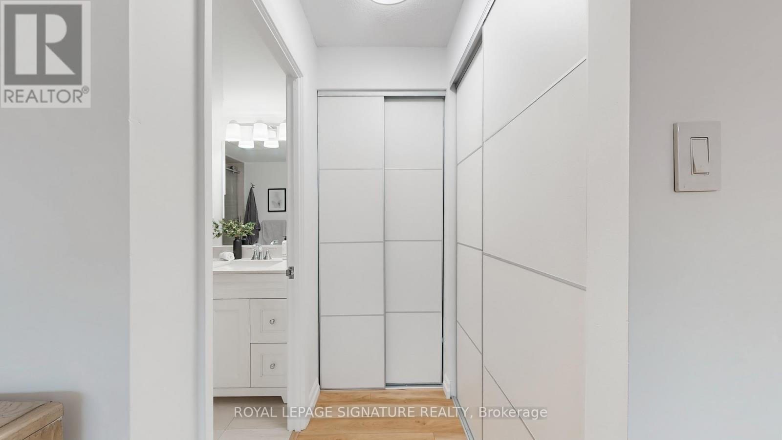 212 - 175 Cedar Avenue, Richmond Hill, Ontario  L4C 9V3 - Photo 20 - N12930346