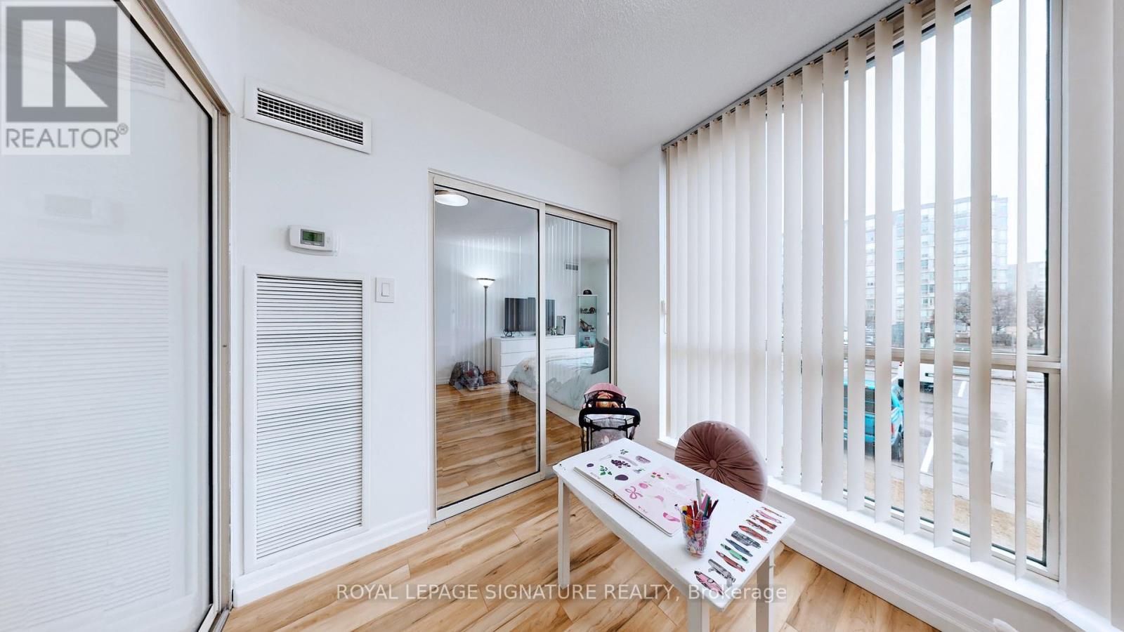 212 - 175 Cedar Avenue, Richmond Hill, Ontario  L4C 9V3 - Photo 26 - N12930346