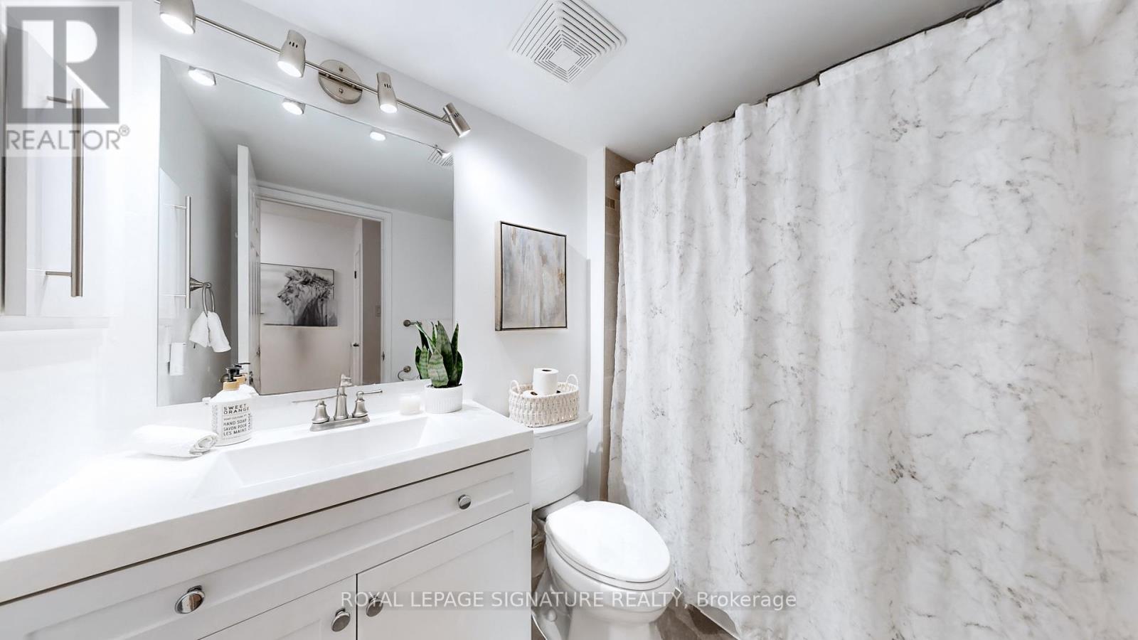 212 - 175 Cedar Avenue, Richmond Hill, Ontario  L4C 9V3 - Photo 29 - N12930346