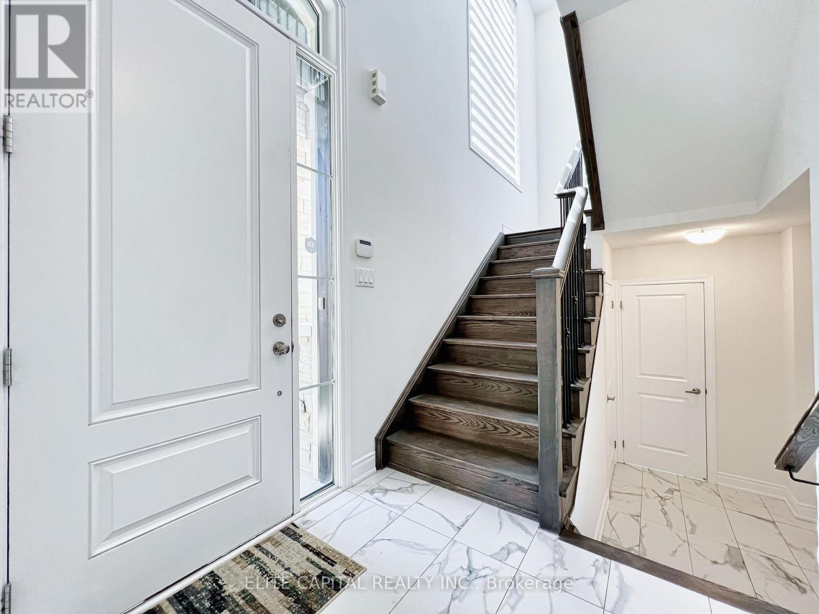 25 Hilts Drive, Richmond Hill, Ontario  L4H 0H7 - Photo 17 - N12930414