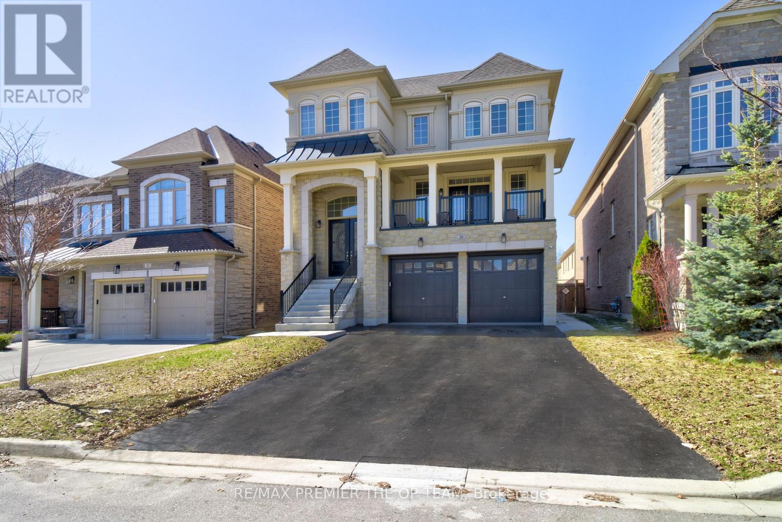 UPPER - 30 BANNOCKBURN DRIVE, Vaughan, Ontario
