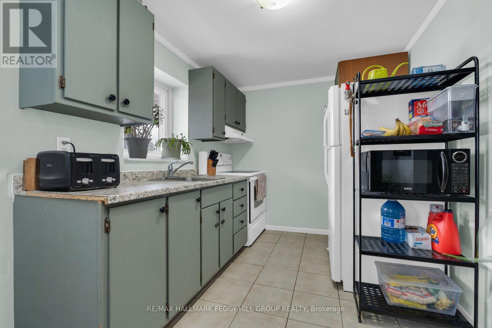 94 King Street, Essa (Angus), Ontario  L0M 1B0 - Photo 4 - N12930430