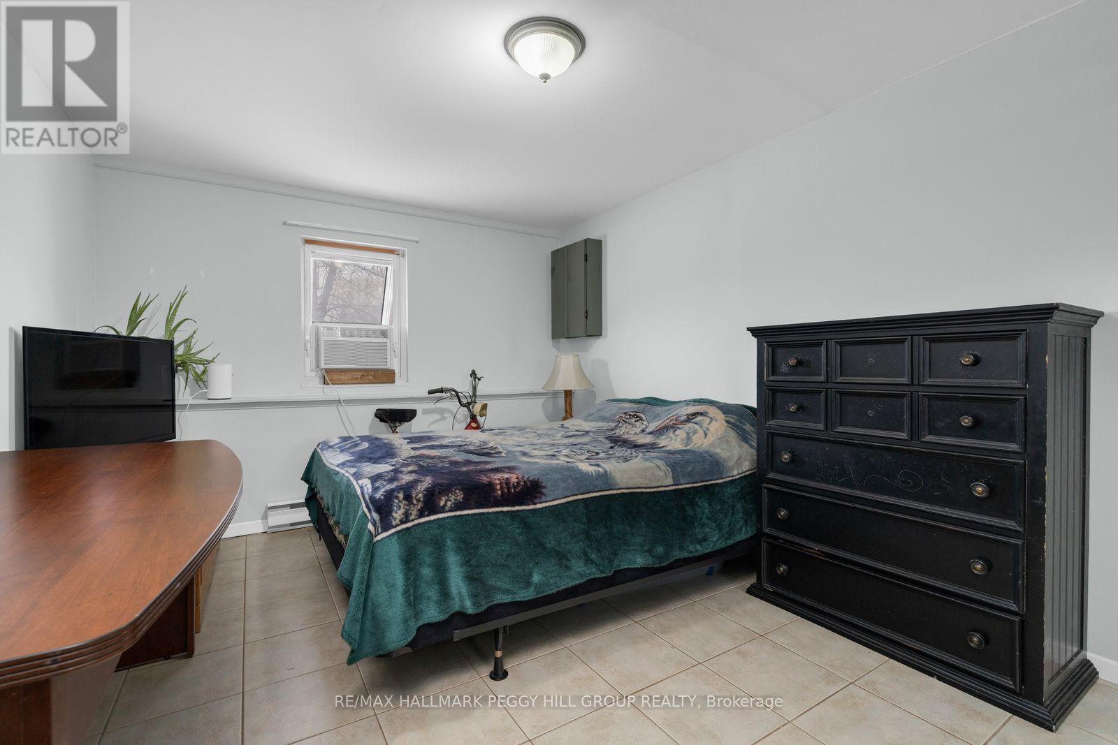 94 King Street, Essa (Angus), Ontario  L0M 1B0 - Photo 5 - N12930430