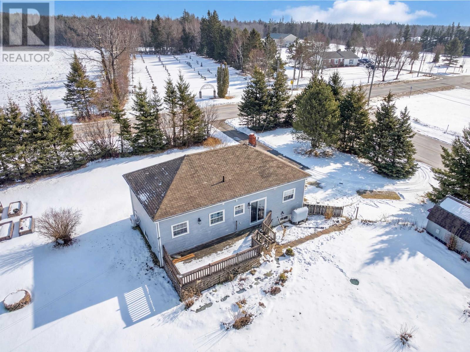 170 Kingston Road, Cornwall, Prince Edward Island  C0A 1H9 - Photo 5 - 202605710