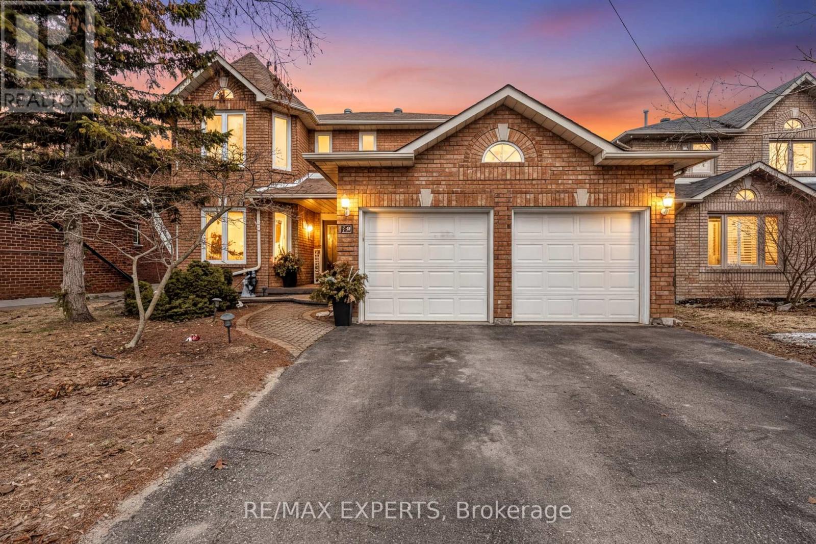 28 Bishop Drive, Barrie (Ardagh), Ontario  L4N 6Y5 - Photo 1 - S12930374