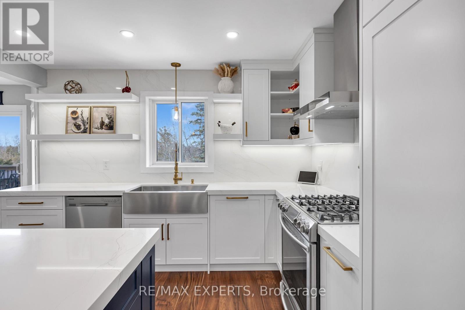 28 Bishop Drive, Barrie (Ardagh), Ontario  L4N 6Y5 - Photo 21 - S12930374