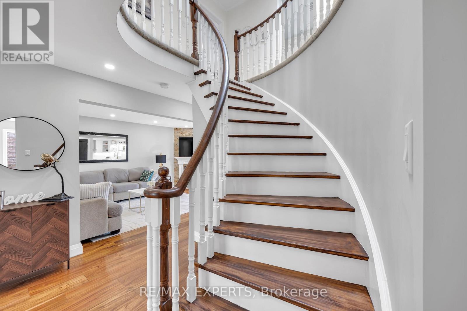 28 Bishop Drive, Barrie (Ardagh), Ontario  L4N 6Y5 - Photo 26 - S12930374