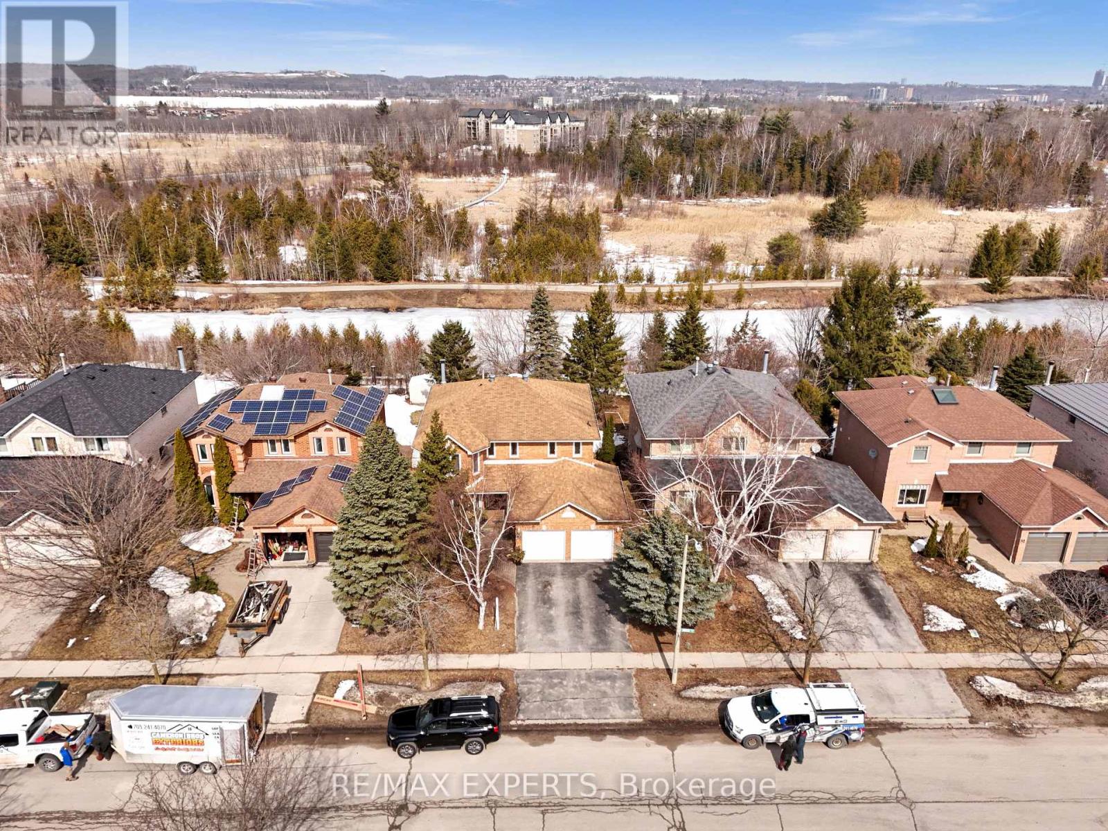 28 Bishop Drive, Barrie (Ardagh), Ontario  L4N 6Y5 - Photo 40 - S12930374