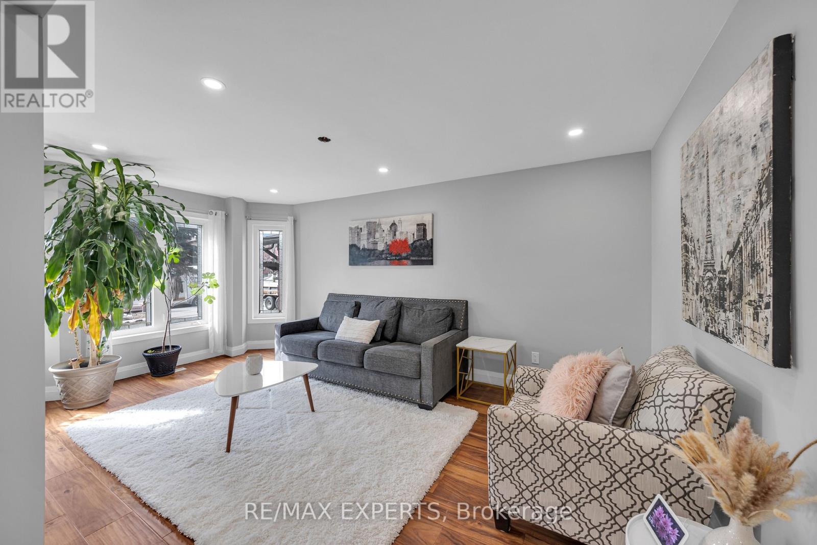 28 Bishop Drive, Barrie (Ardagh), Ontario  L4N 6Y5 - Photo 5 - S12930374