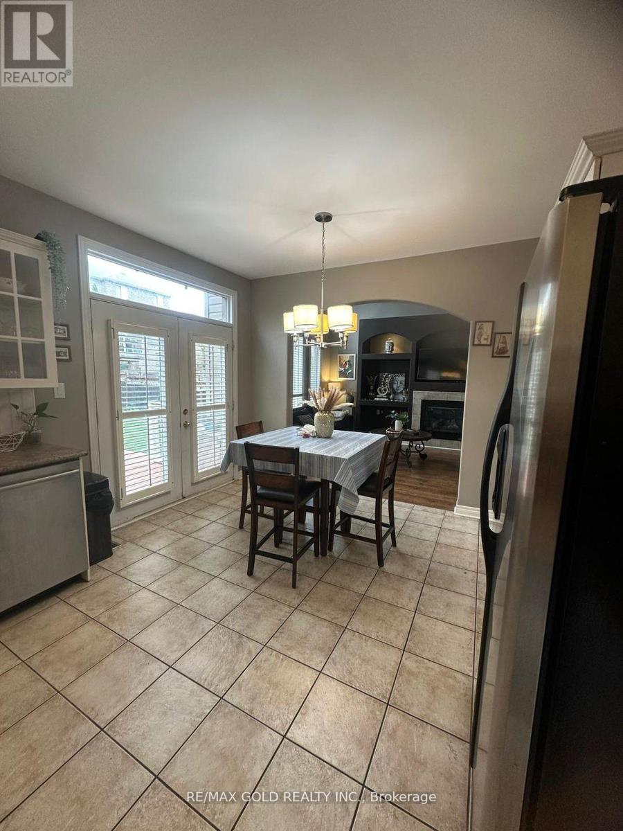 28 Sovereign's Gate, Barrie (Innis-Shore), Ontario  L4N 0K7 - Photo 14 - S12930466