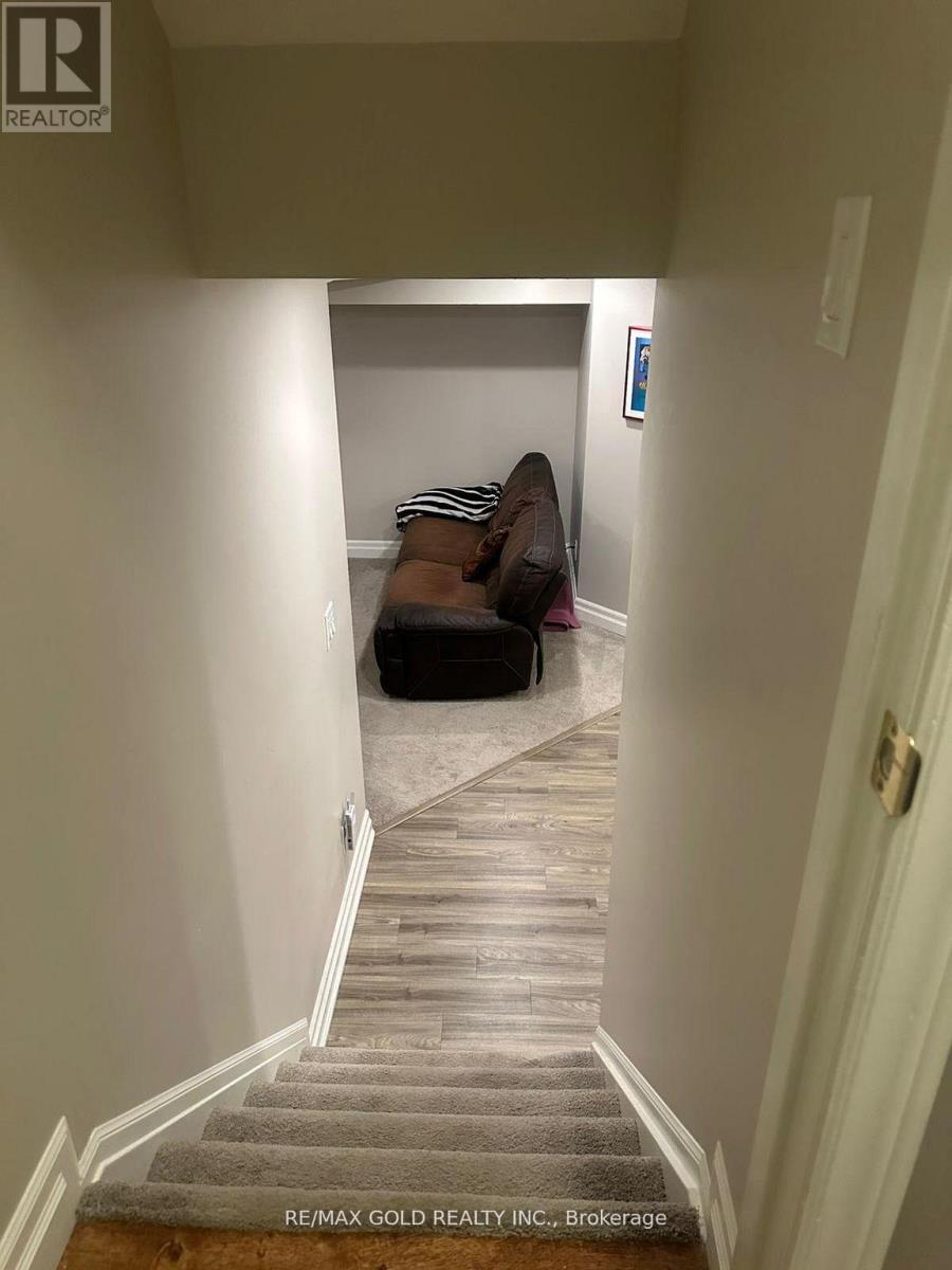 28 Sovereign's Gate, Barrie (Innis-Shore), Ontario  L4N 0K7 - Photo 27 - S12930466