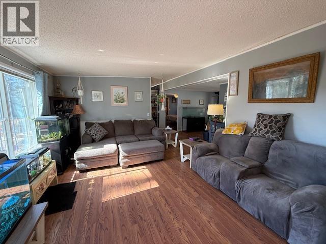 11834 Watson Place, Topley, British Columbia  V0J 2Y0 - Photo 2 - R3103799