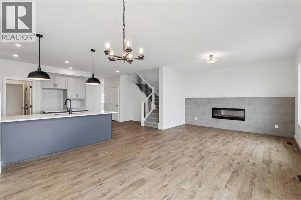 190 Northern Lights Crescent, Langdon, Alberta  T0J 1X2 - Photo 16 - A2272636