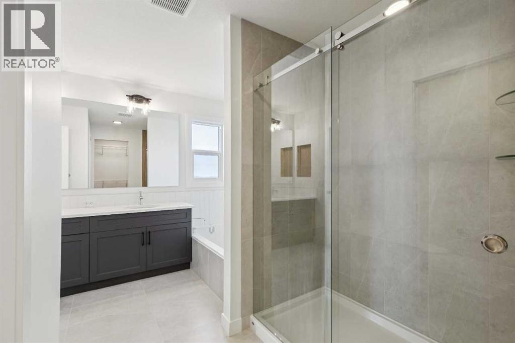 190 Northern Lights Crescent, Langdon, Alberta  T0J 1X2 - Photo 30 - A2272636