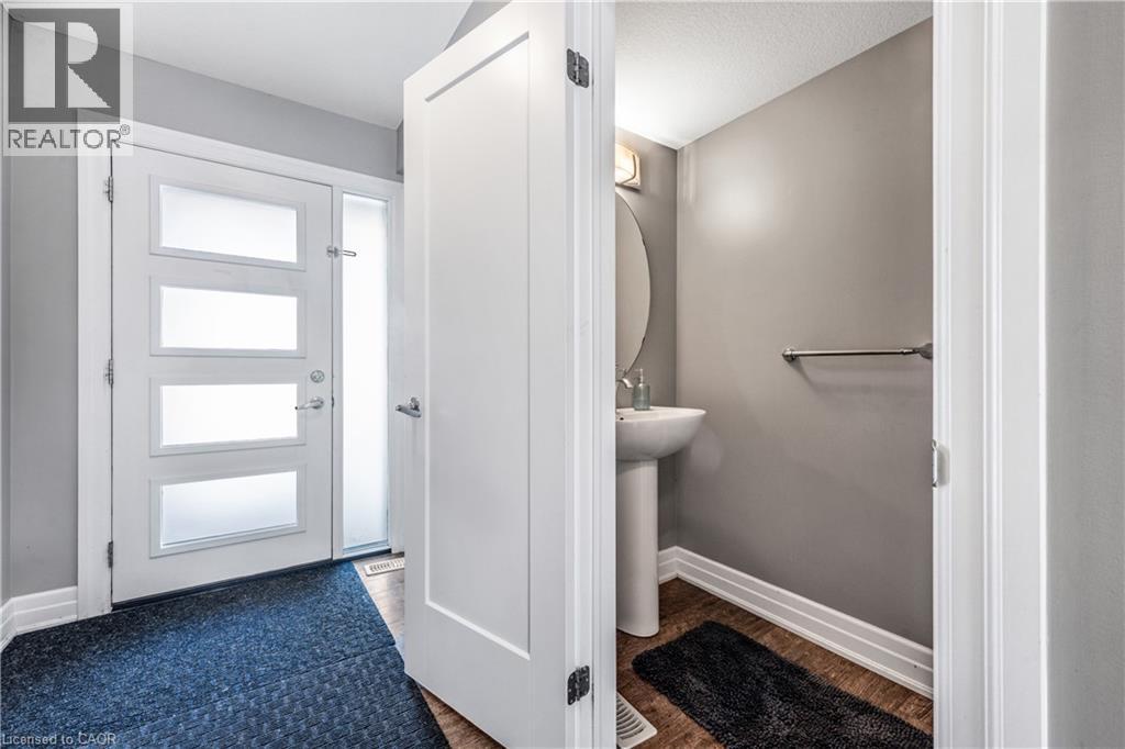 34 Nieson Street, Cambridge, Ontario  N1R 0B9 - Photo 5 - 40800889