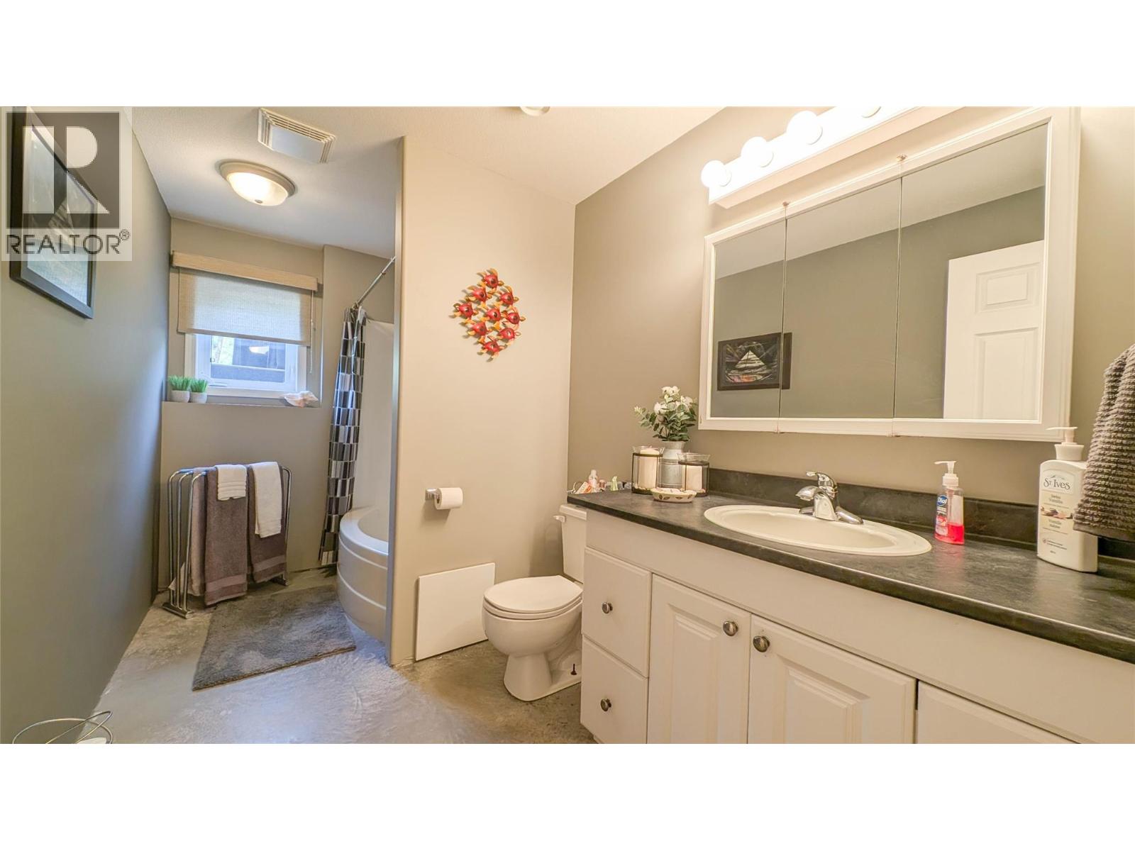 6182 Hwy 3-93 Highway, Cranbrook, British Columbia  V1C 7B2 - Photo 35 - 10347047