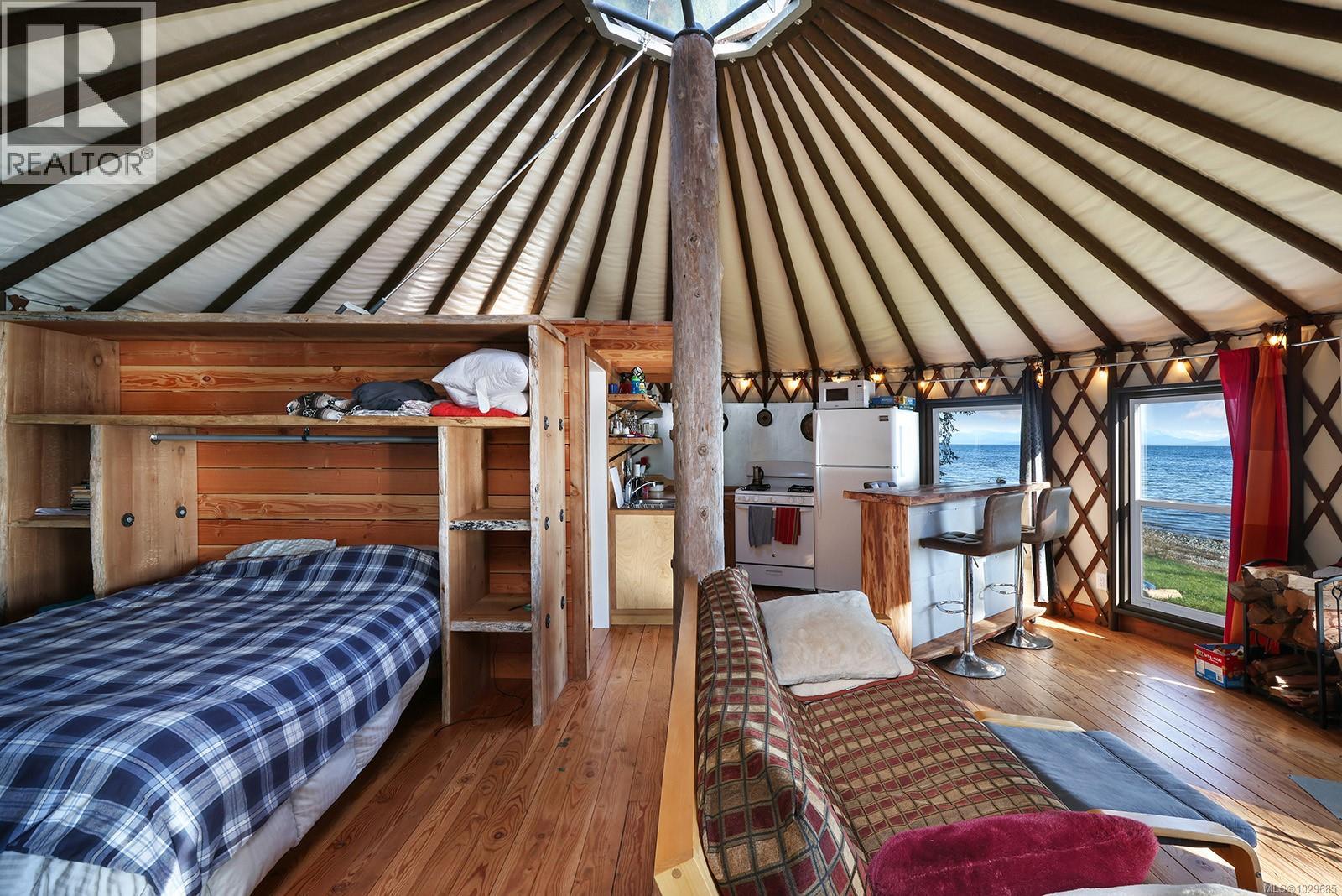 5862 Aldergrove Dr, Courtenay, British Columbia  V9J 1W2 - Photo 49 - 1029685