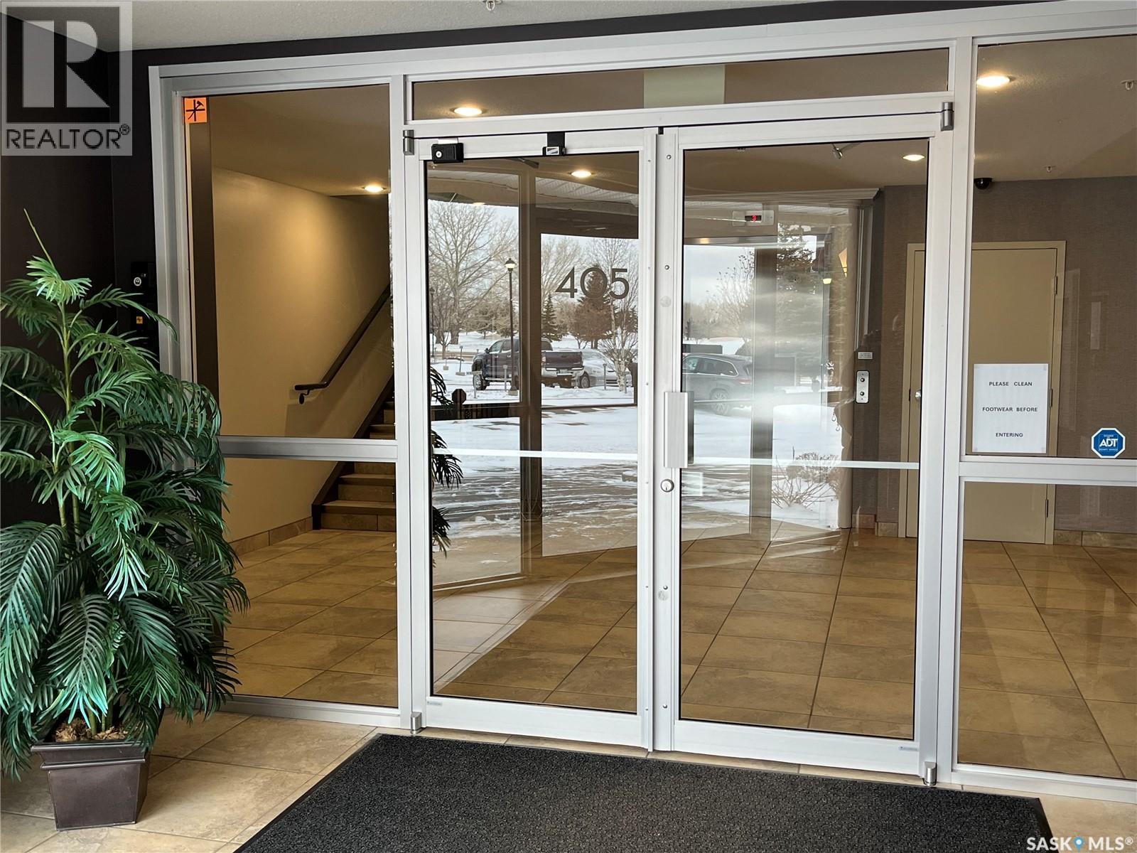 211 405 Cartwright Street, Saskatoon, Saskatchewan  S7T 0C8 - Photo 3 - SK031466