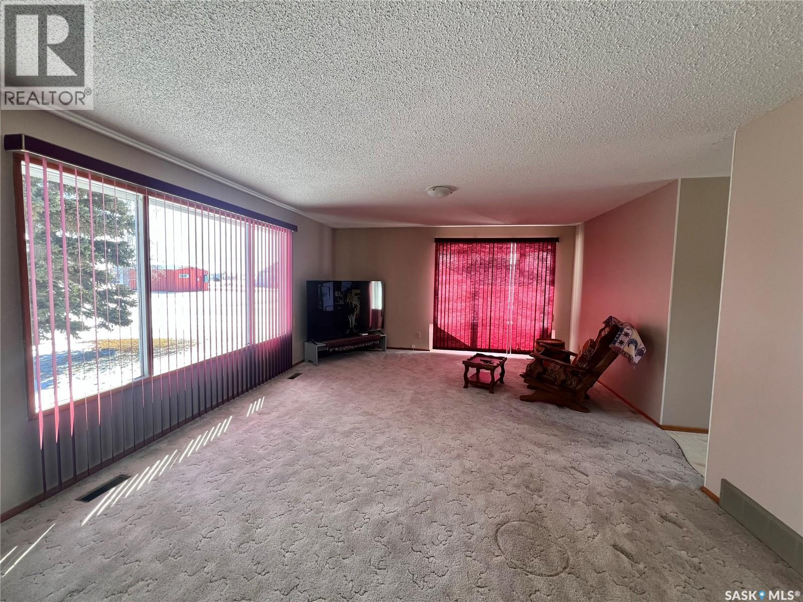 318 Brownlee Street, Morse, Saskatchewan  S0H 3C0 - Photo 10 - SK031464