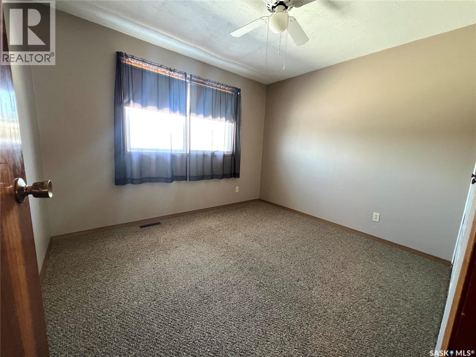 318 Brownlee Street, Morse, Saskatchewan  S0H 3C0 - Photo 16 - SK031464