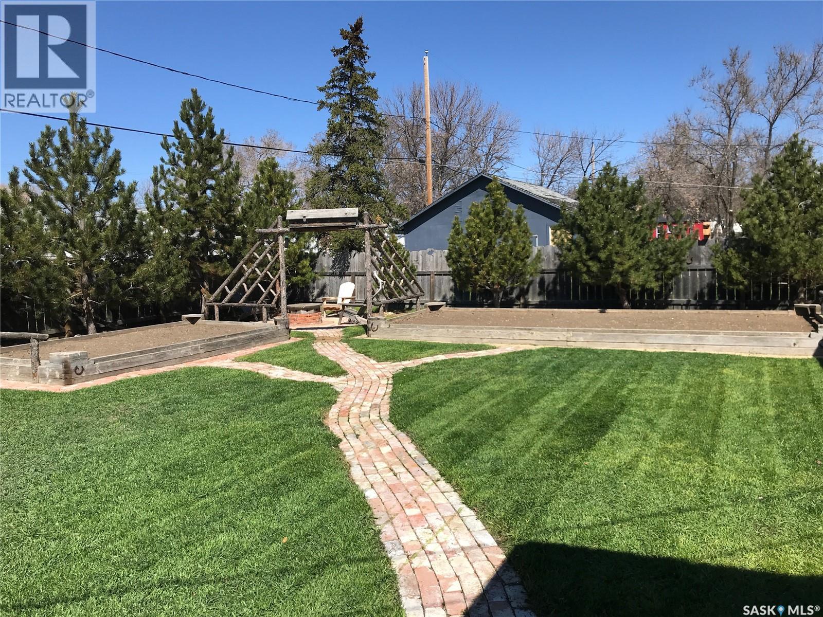 318 Brownlee Street, Morse, Saskatchewan  S0H 3C0 - Photo 25 - SK031464