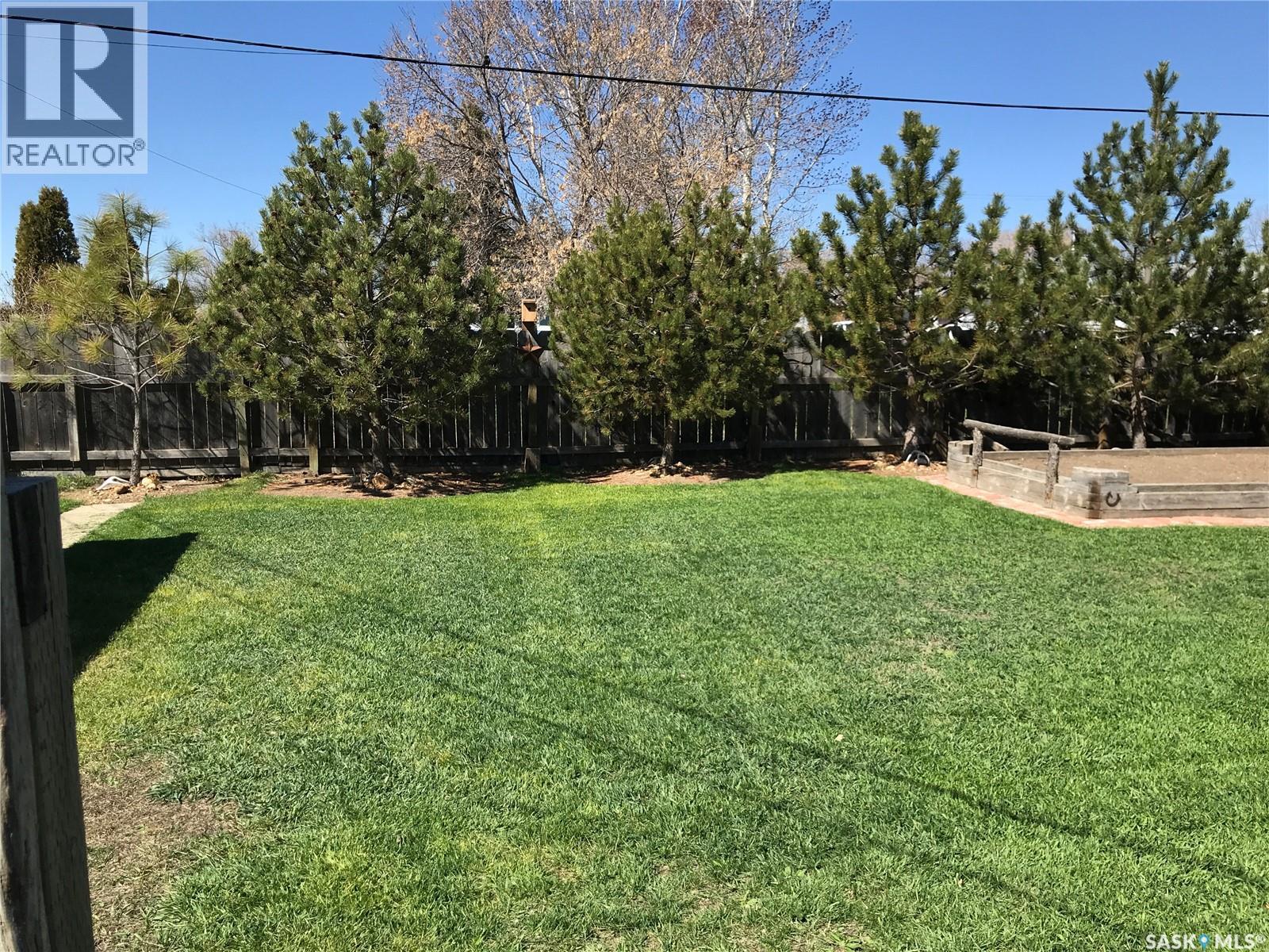 318 Brownlee Street, Morse, Saskatchewan  S0H 3C0 - Photo 28 - SK031464