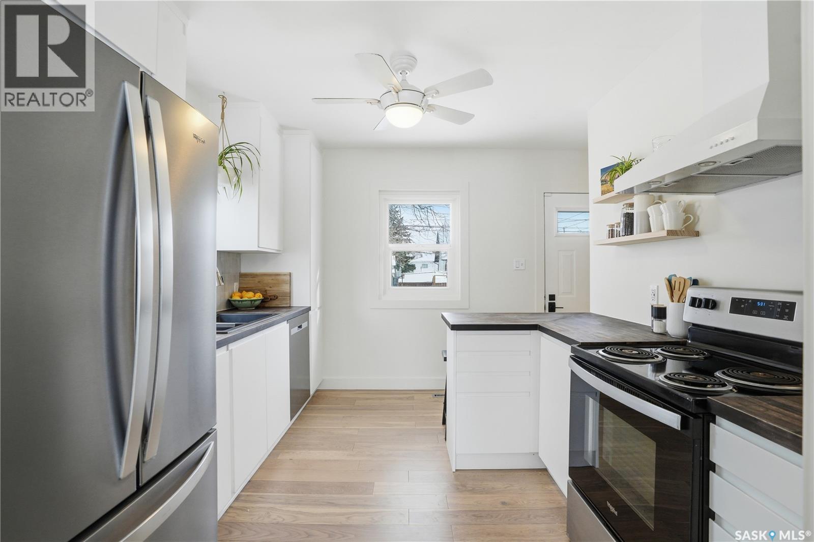 218 Ash Street E, Saskatoon, Saskatchewan  S7J 0K1 - Photo 5 - SK031358