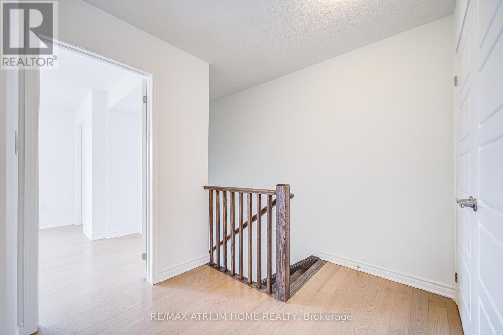 1377 William Halton Parkway, Oakville, Ontario  L6M 5N9 - Photo 24 - W12930342