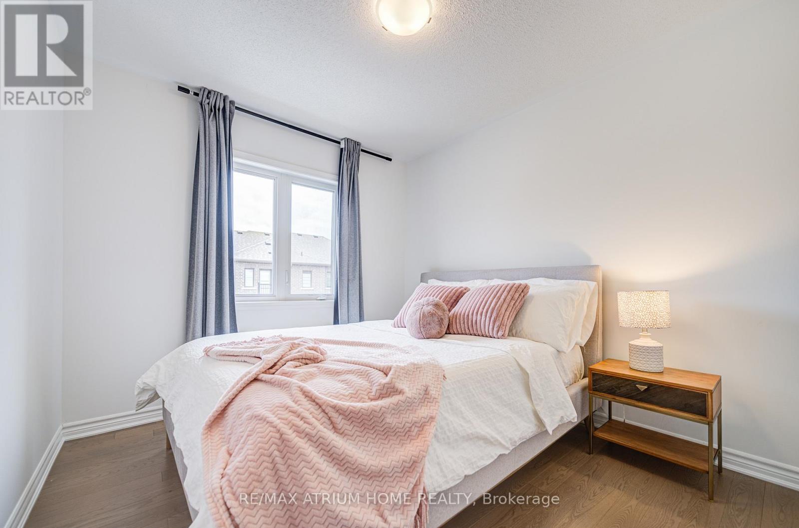 1377 William Halton Parkway, Oakville, Ontario  L6M 5N9 - Photo 37 - W12930342