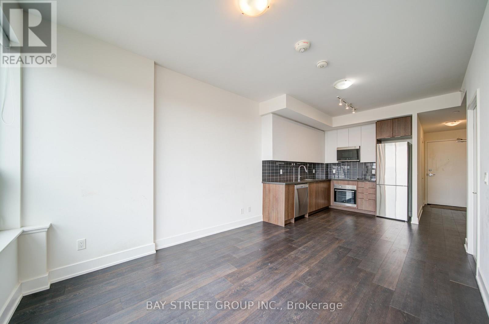 1101 - 297 Oak Walk Drive, Oakville, Ontario  L6H 6Z3 - Photo 11 - W12930410