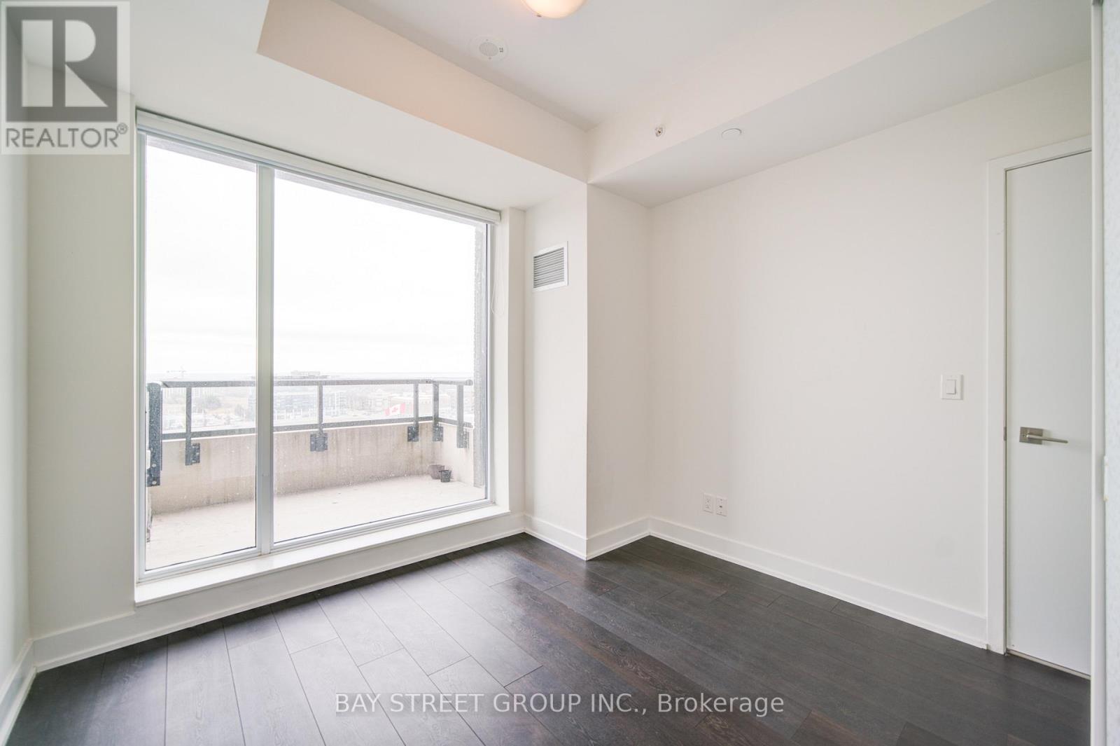 1101 - 297 Oak Walk Drive, Oakville, Ontario  L6H 6Z3 - Photo 13 - W12930410