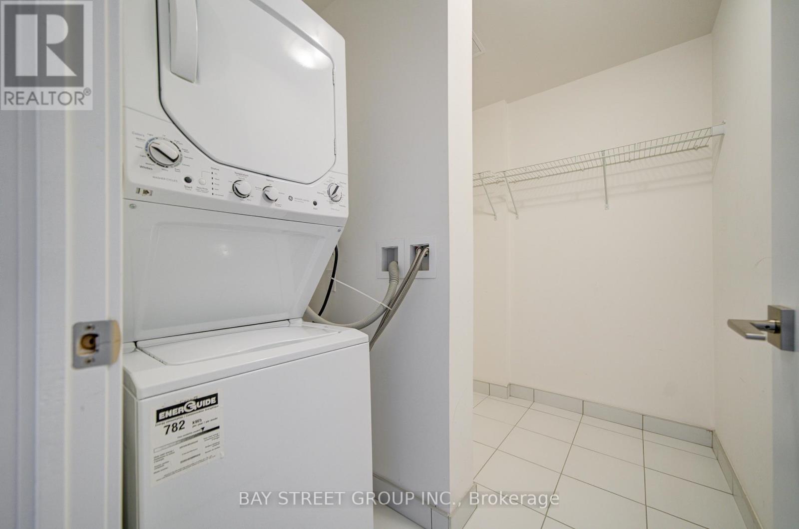 1101 - 297 Oak Walk Drive, Oakville, Ontario  L6H 6Z3 - Photo 15 - W12930410