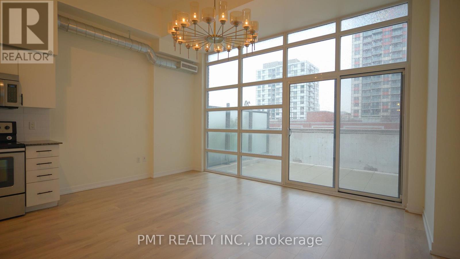 331 - 1410 Dupont Street, Toronto (Dovercourt-Wallace Emerson-Junction), Ontario  M6H 0B6 - Photo 2 - W12930464