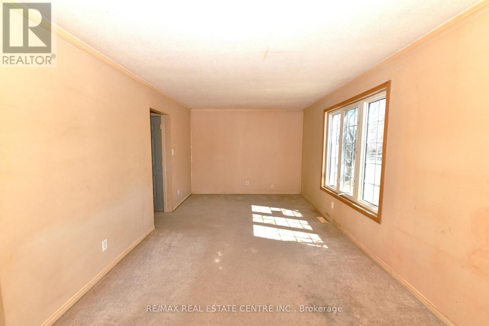 19 Memory Lane, Cambridge, Ontario  N3C 3X7 - Photo 9 - X12930452