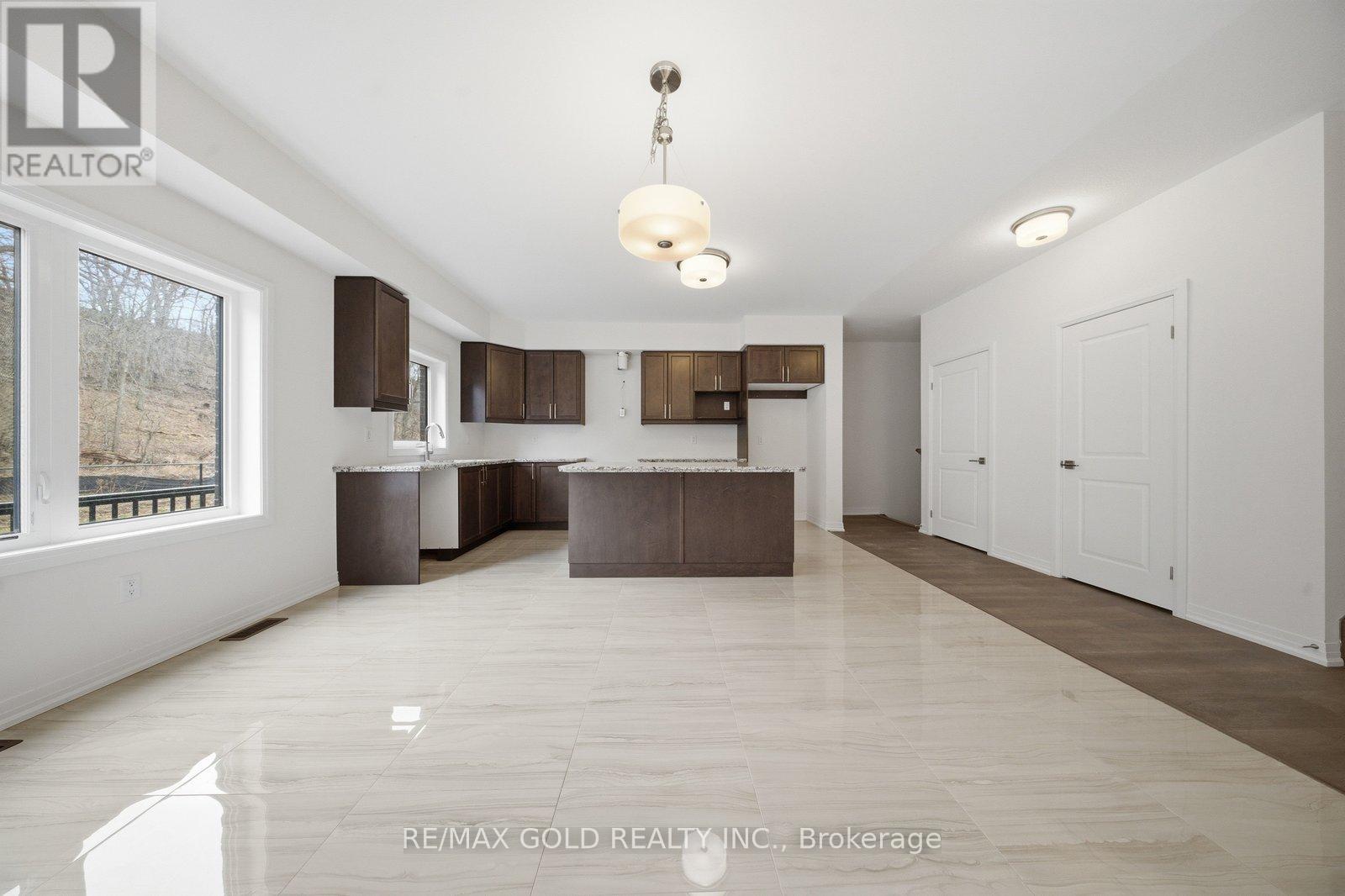 29 Mckernan Avenue, Brantford, Ontario  N3V 0C2 - Photo 13 - X12930478