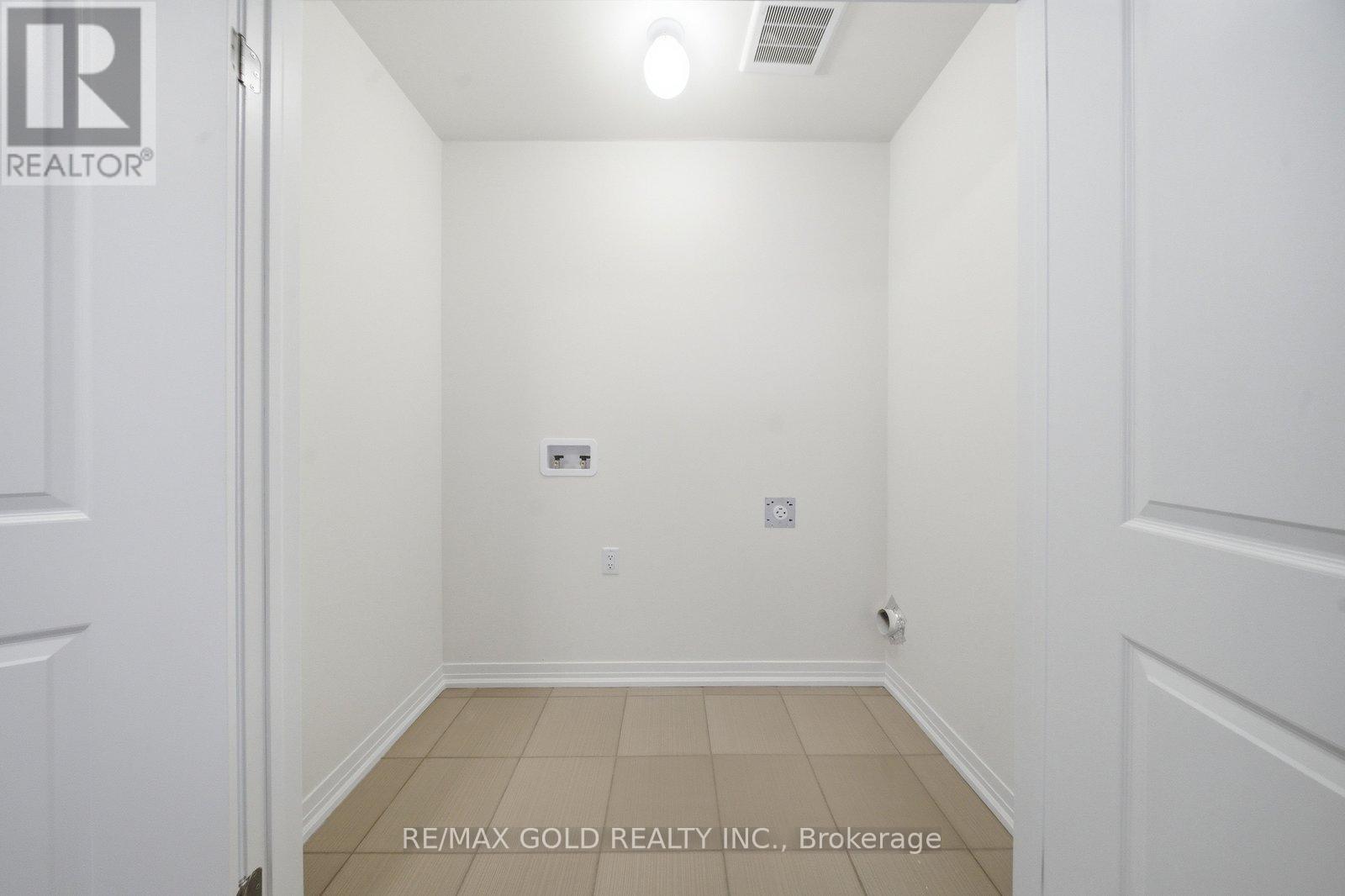 29 Mckernan Avenue, Brantford, Ontario  N3V 0C2 - Photo 33 - X12930478