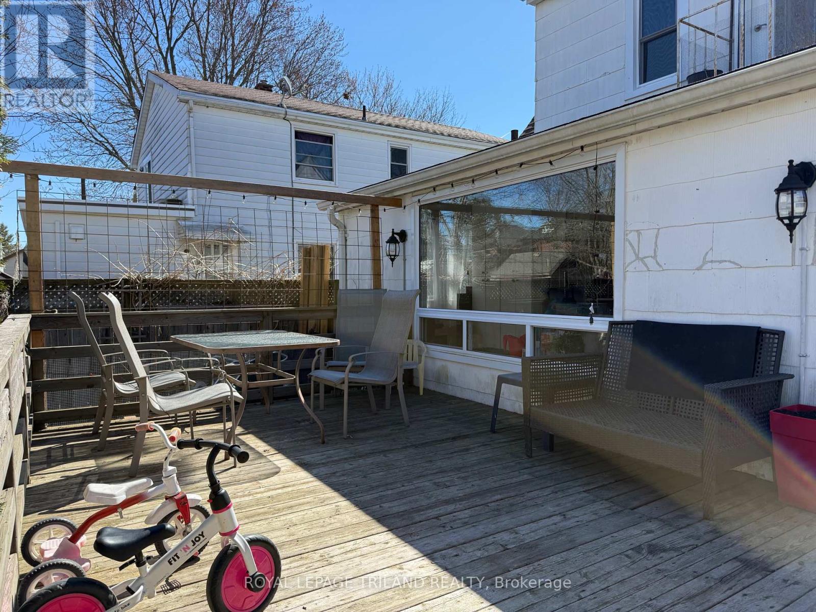 90 Locust Street, St. Thomas, Ontario  N5R 2C4 - Photo 38 - X12814406