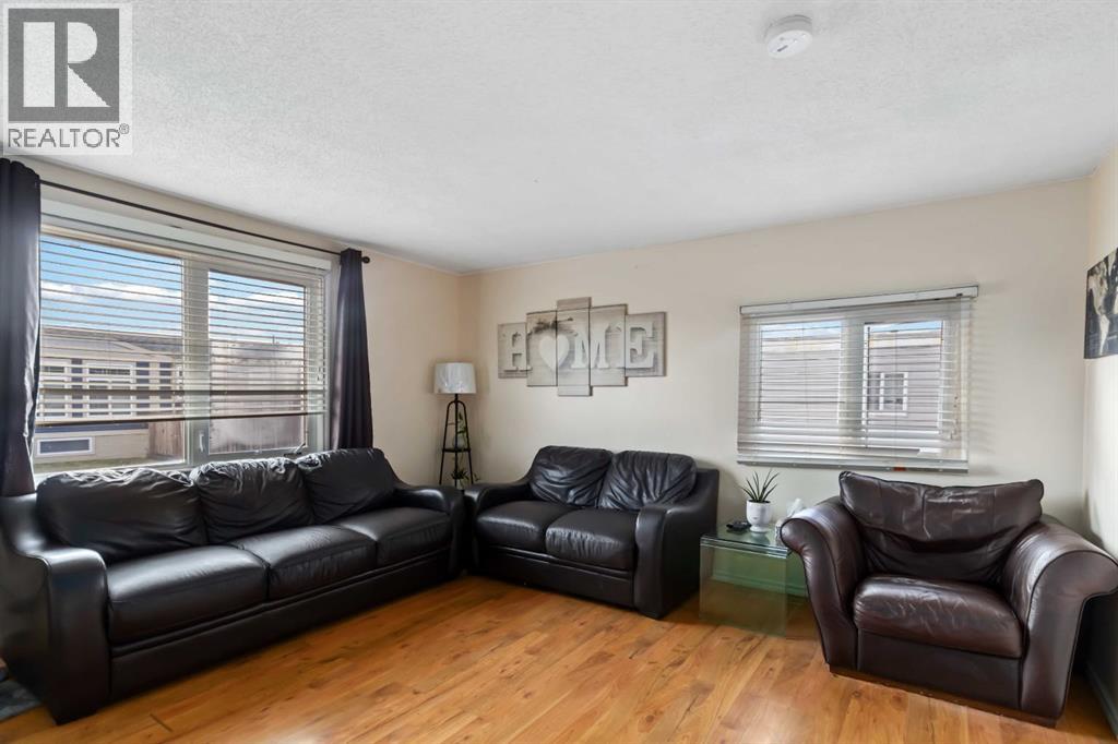 224 Grandview Crescent, Fort Mcmurray, Alberta  T9H 4X8 - Photo 6 - A2284001