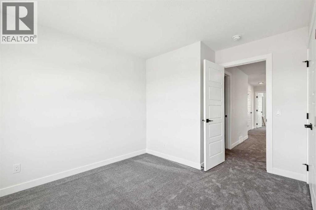 132 Southbow Village Way, Cochrane, Alberta  T4C 3J9 - Photo 32 - A2282654