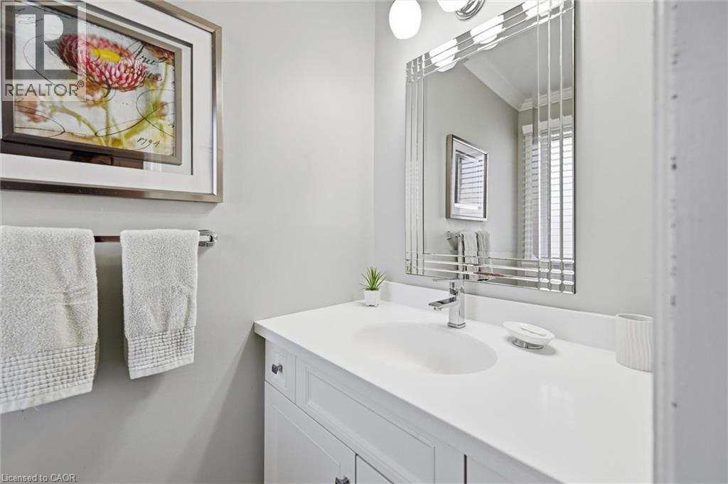 478 Featherstone Court, Burlington, Ontario  L7L 5K1 - Photo 36 - 40814323