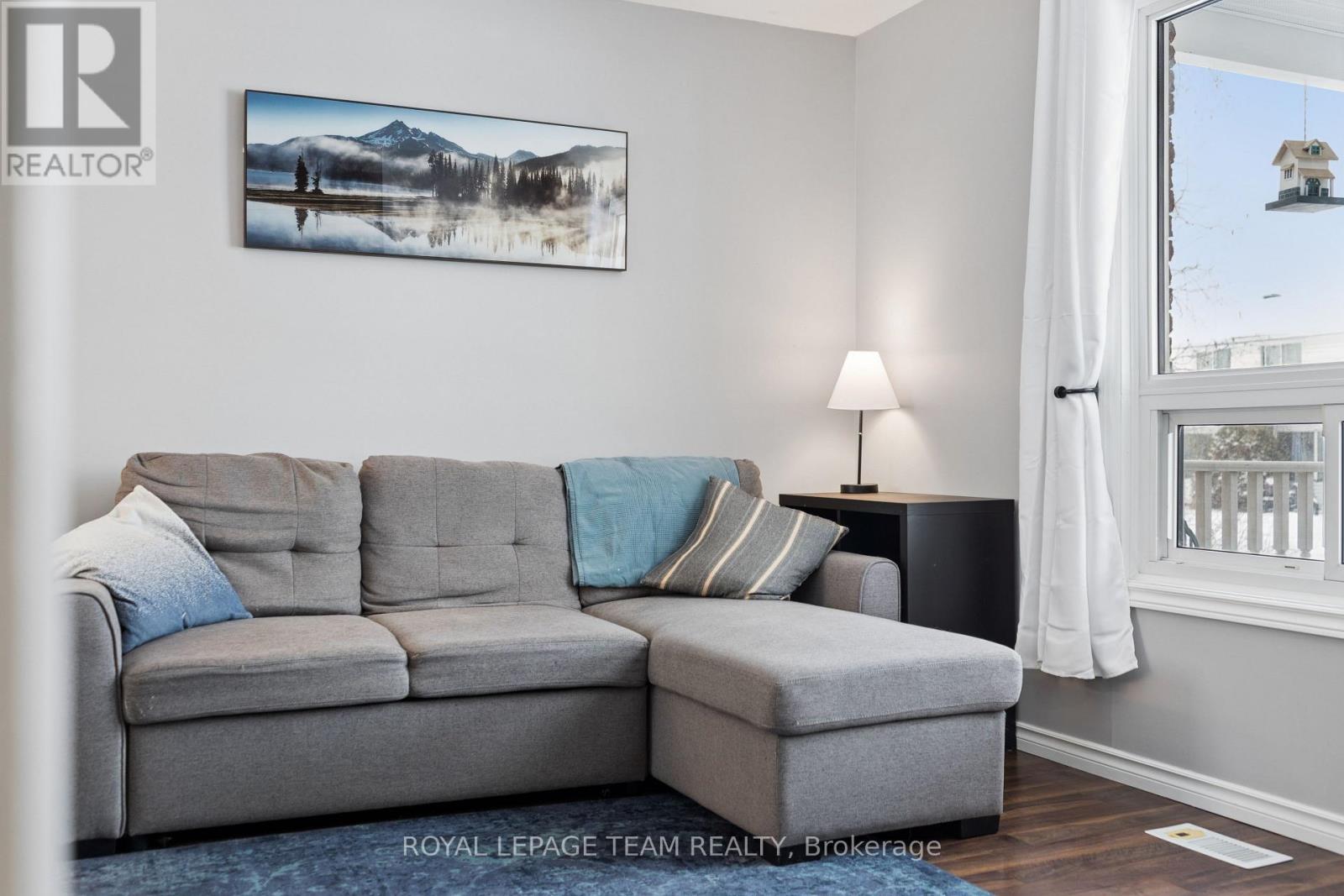 241 Wilfred Crescent, Arnprior, Ontario  K7S 2W8 - Photo 16 - X12930496