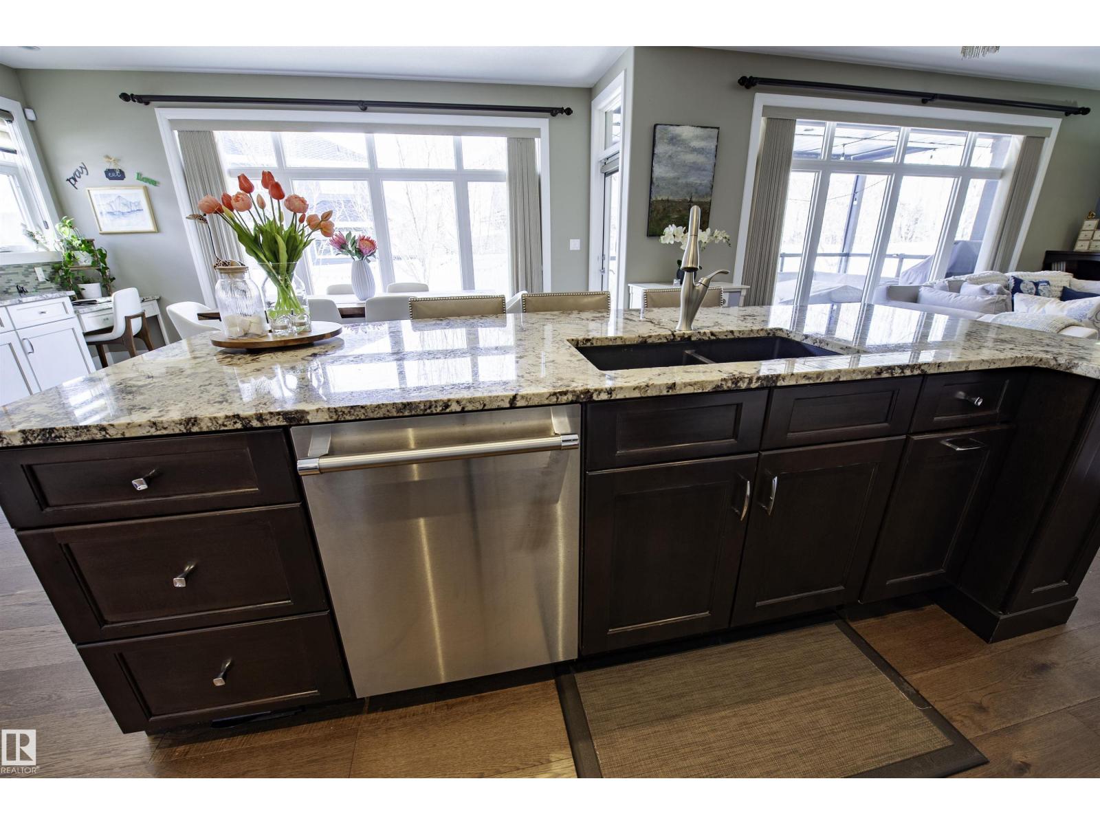 2525 Cameron Ravine Landing Nw, Edmonton, Alberta  T6M 0L2 - Photo 17 - E4477476