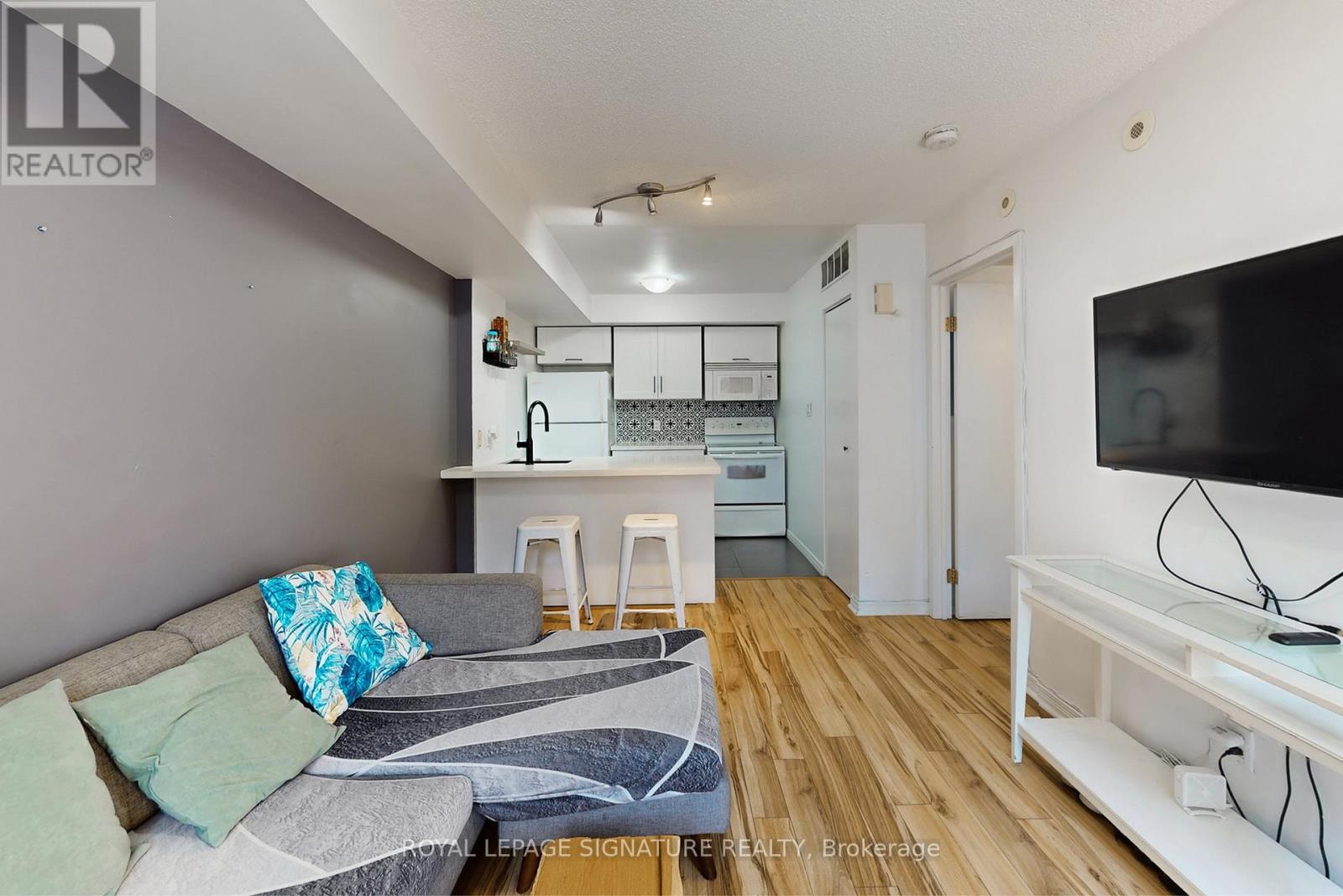 1205 - 21 Pirandello Street, Toronto, Ontario  M6K 3R7 - Photo 8 - C12930498