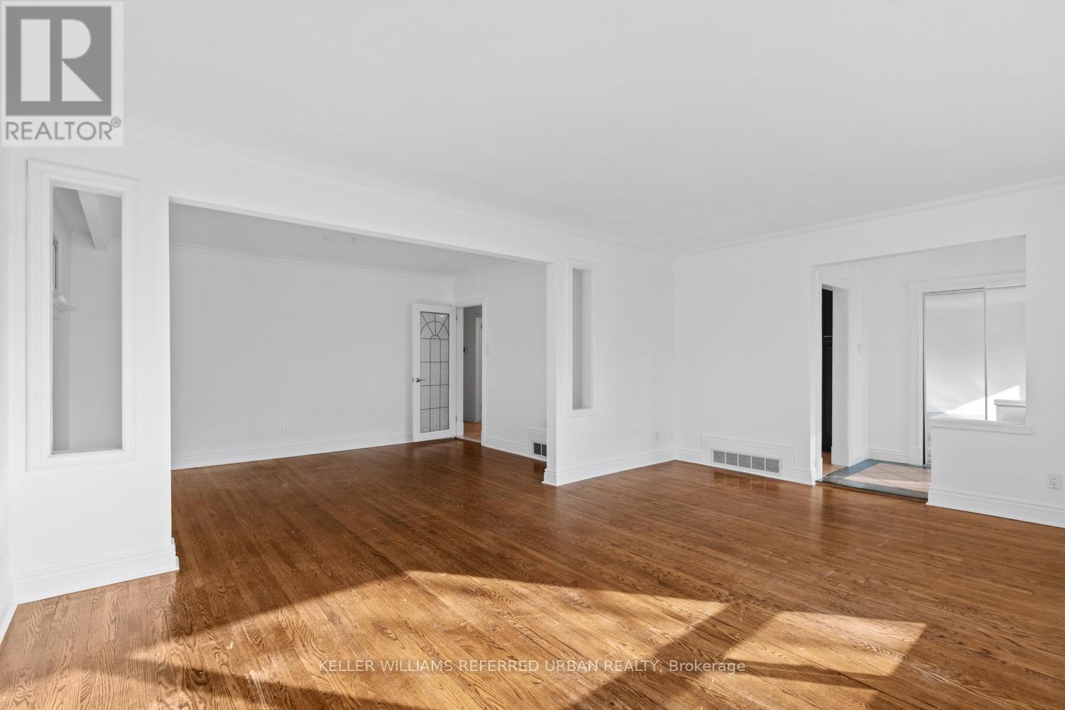 202 Park Home Avenue, Toronto, Ontario  M2R 1A2 - Photo 8 - C12930504