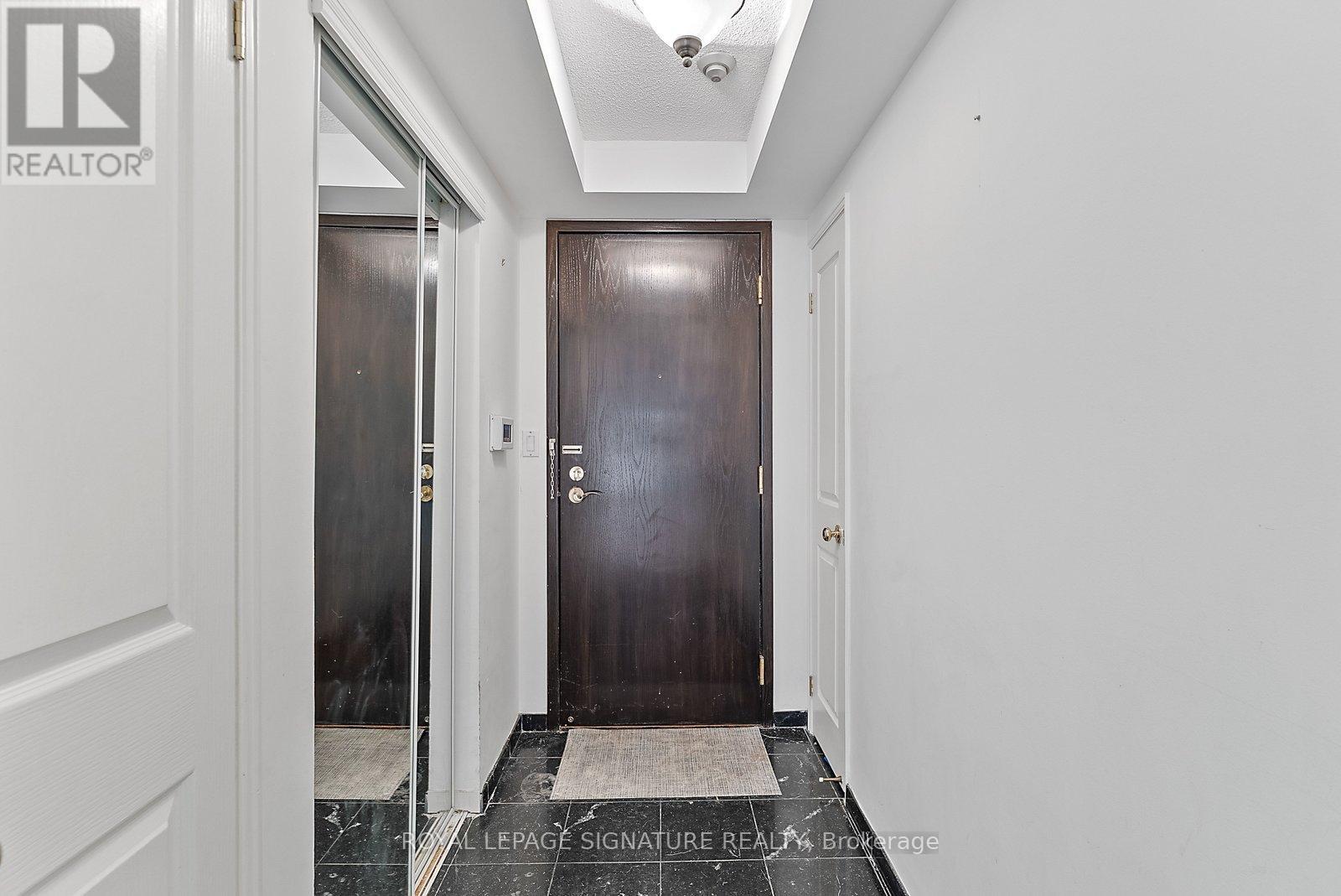 206 - 18 Hollywood Avenue, Toronto, Ontario  M2N 6P5 - Photo 4 - C12930510