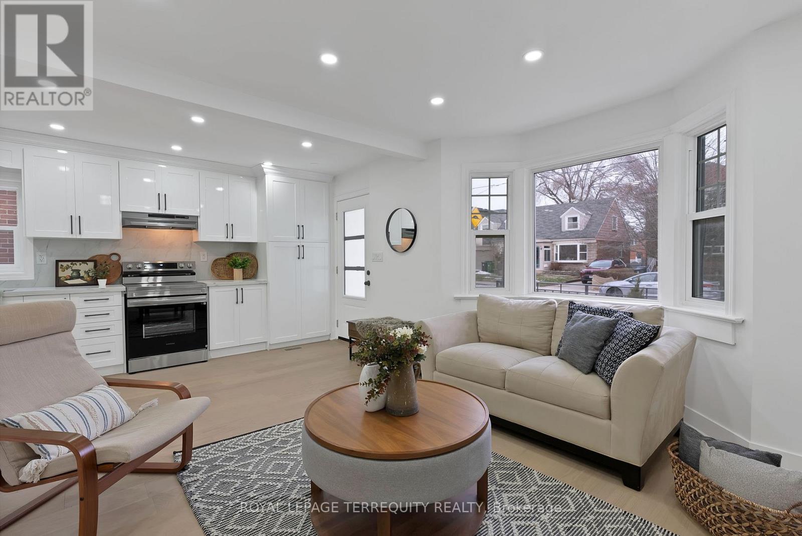 40 Leroy Avenue, Toronto, Ontario  M4J 4G8 - Photo 12 - E12930560