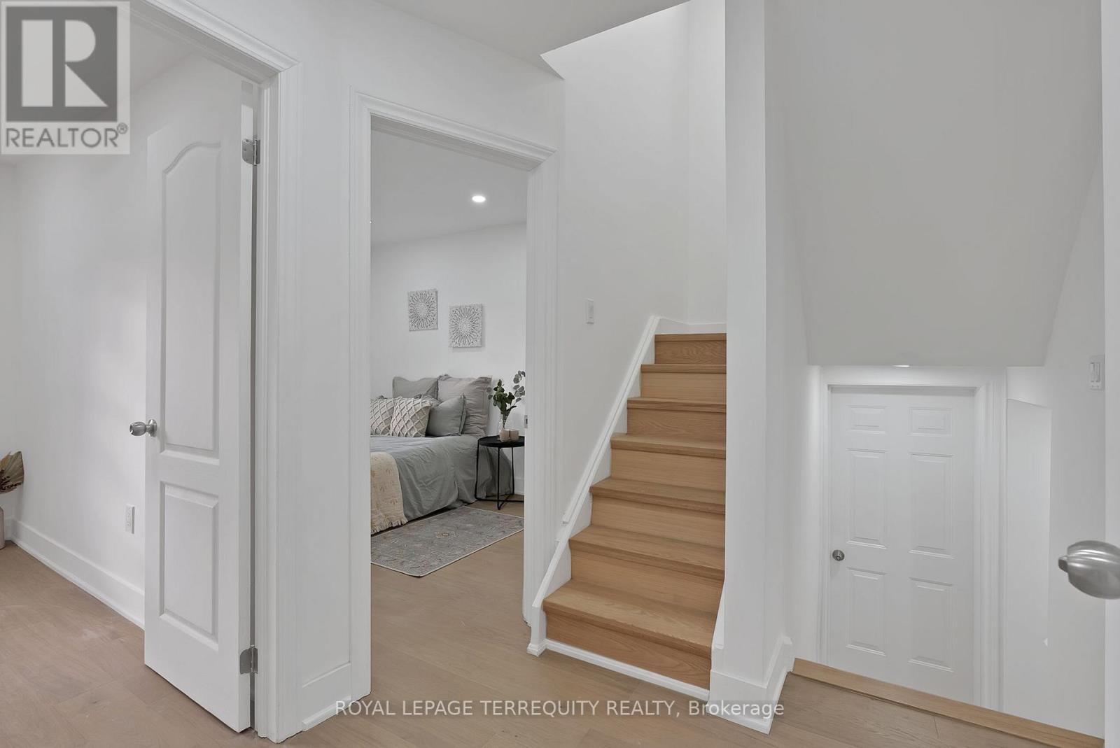 40 Leroy Avenue, Toronto, Ontario  M4J 4G8 - Photo 16 - E12930560