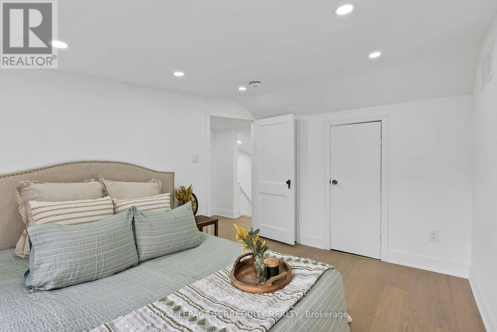 40 Leroy Avenue, Toronto, Ontario  M4J 4G8 - Photo 24 - E12930560