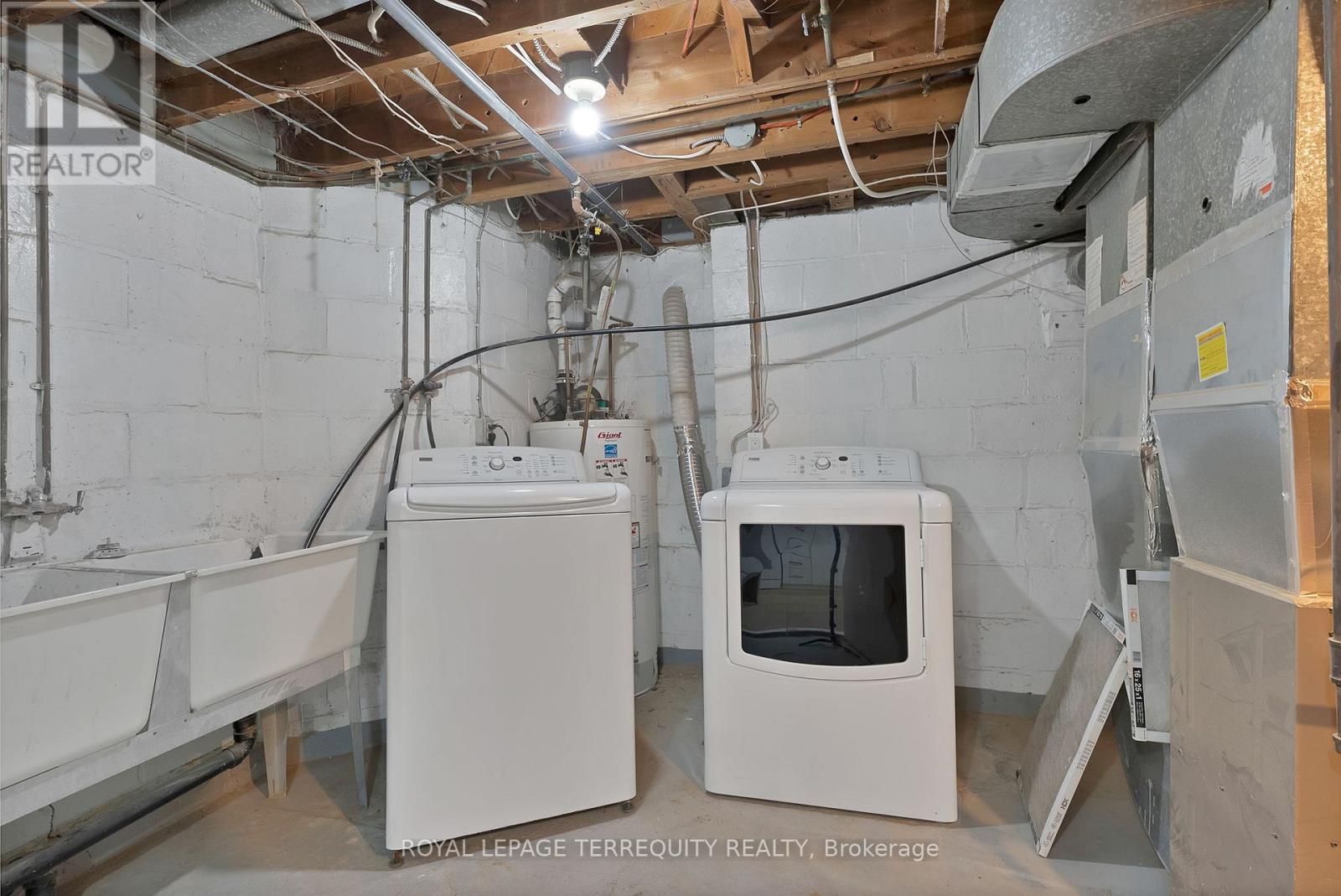 40 Leroy Avenue, Toronto, Ontario  M4J 4G8 - Photo 40 - E12930560